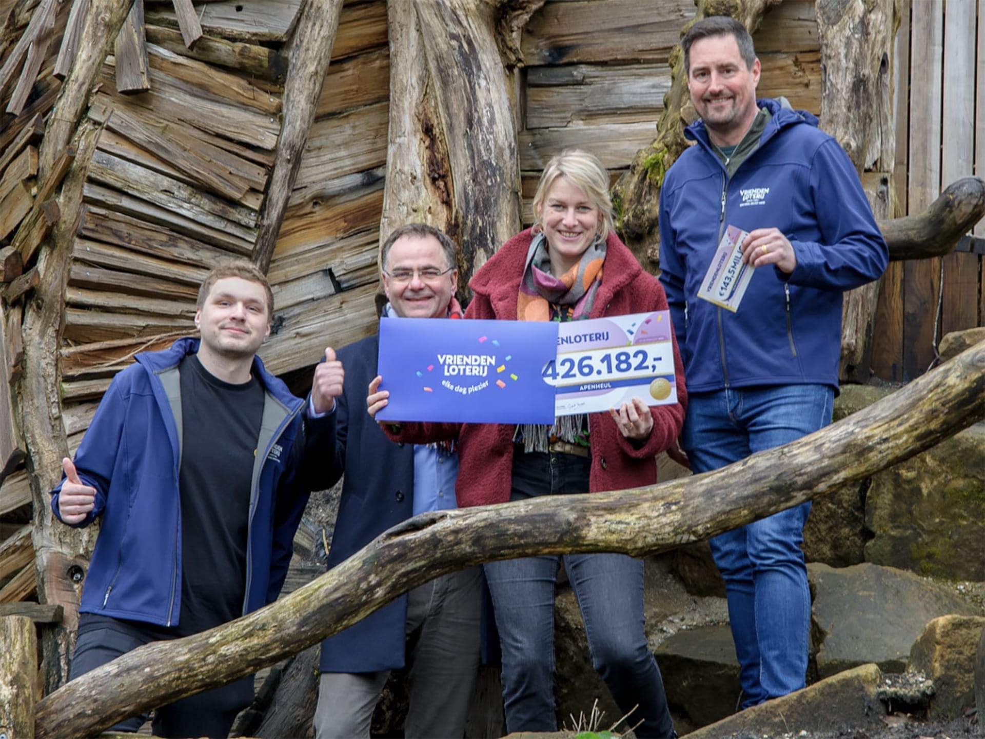 Grote Gift Voor Stichting Apenheul grote-gift-voor-stichting-apenheul