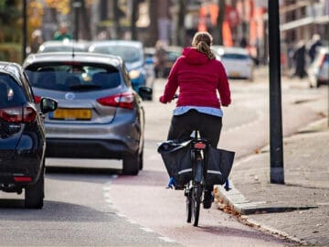 lucht 20240408 verkeersfietsers stelen voss